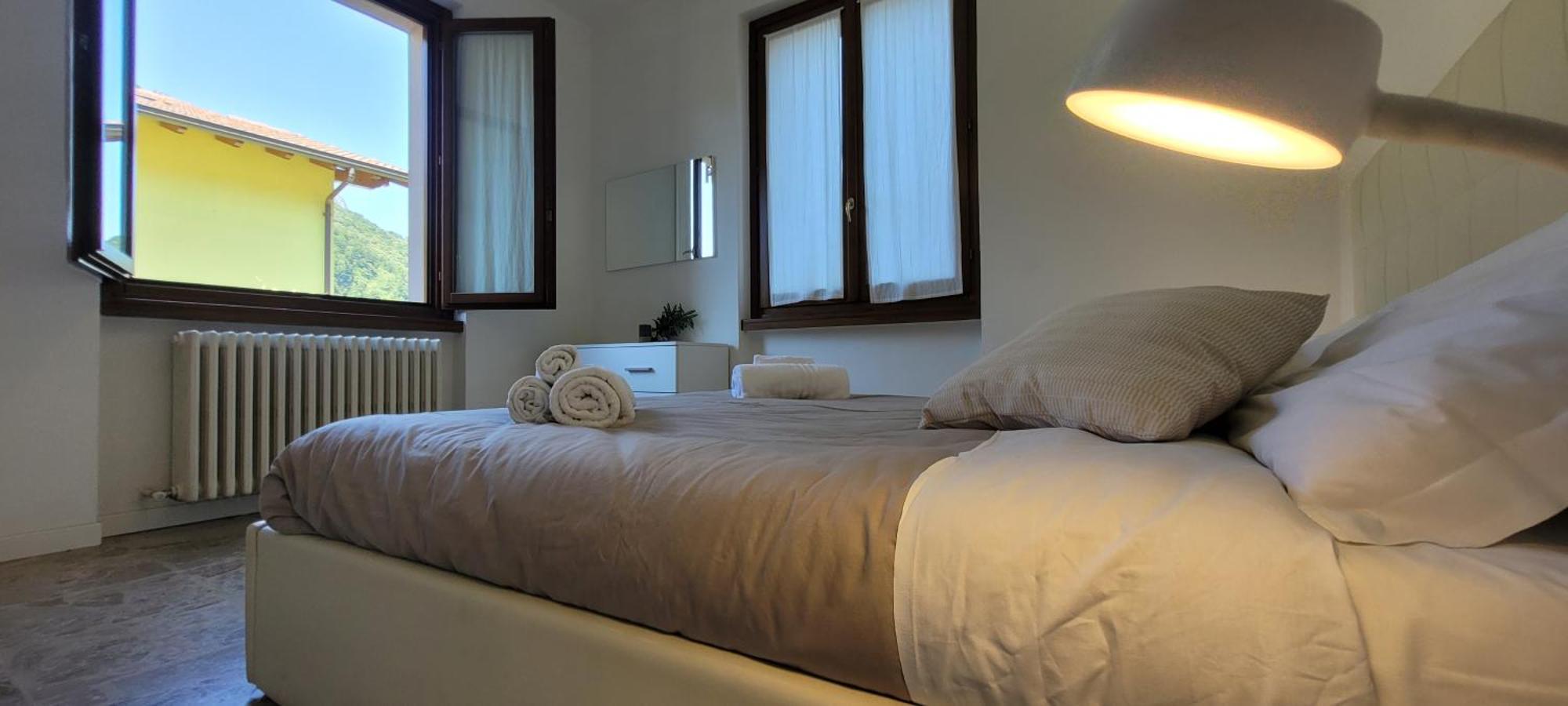 Terrazza Fucinetta Apartment Introbio Exterior foto