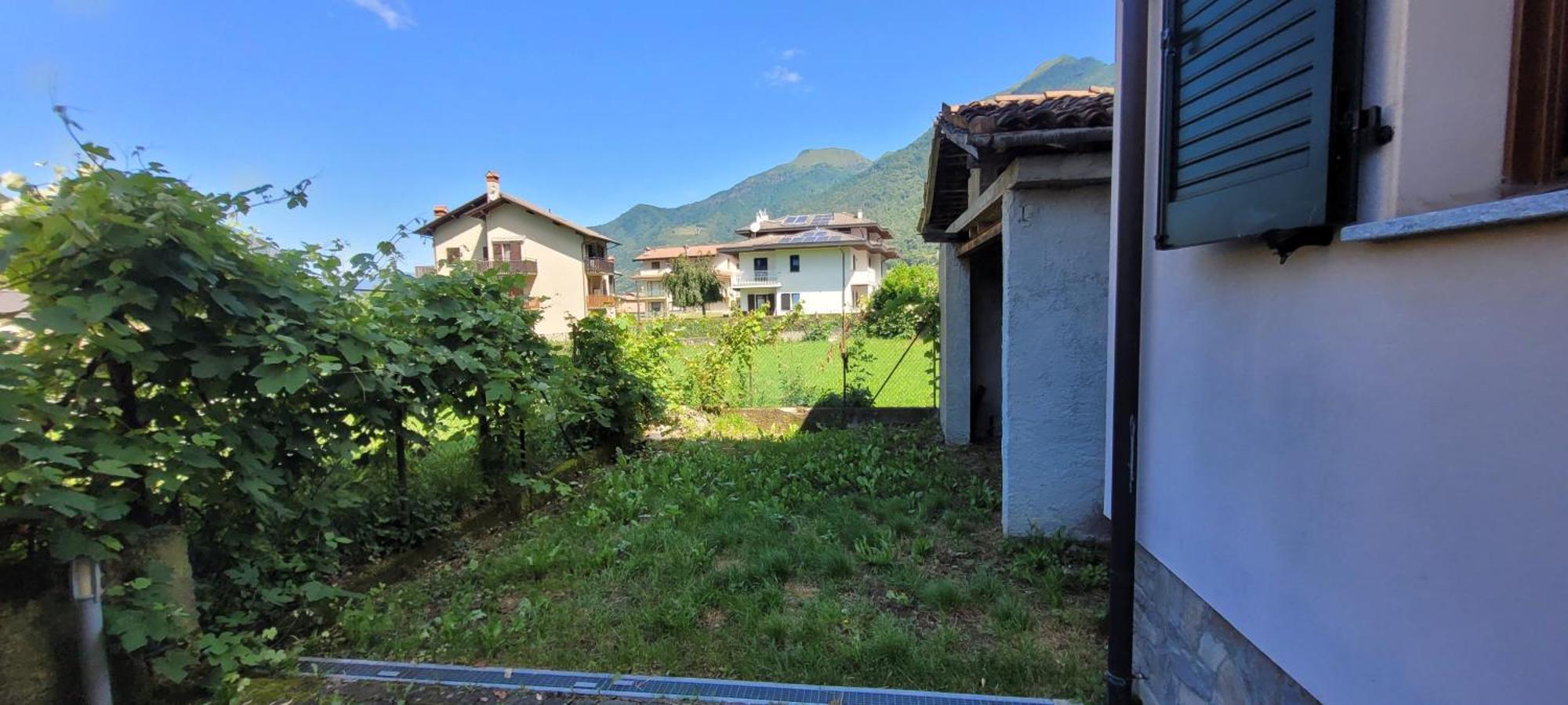 Terrazza Fucinetta Apartment Introbio Exterior foto