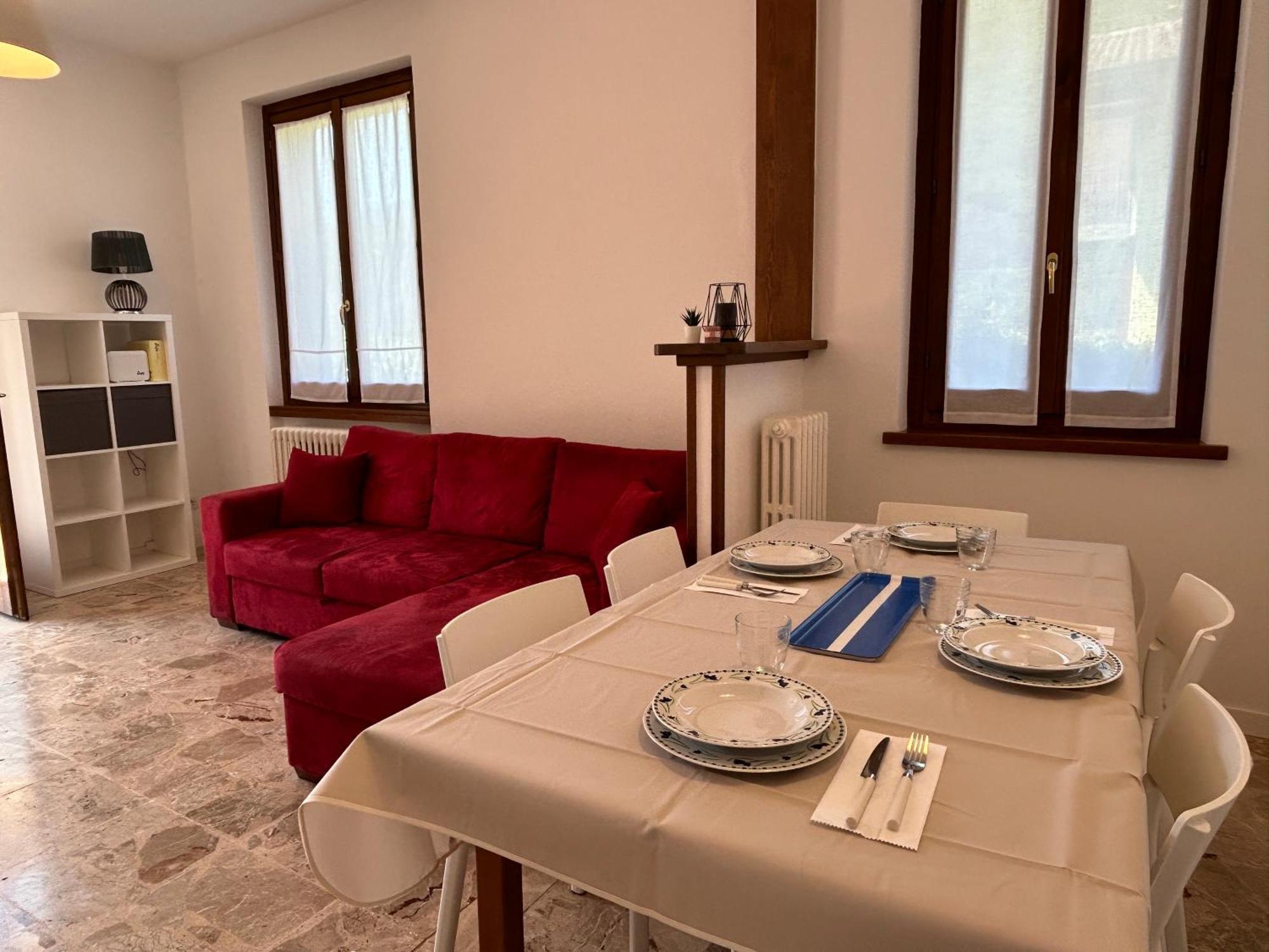 Terrazza Fucinetta Apartment Introbio Exterior foto